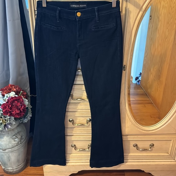 Express Jeans - Picture 2 of 8